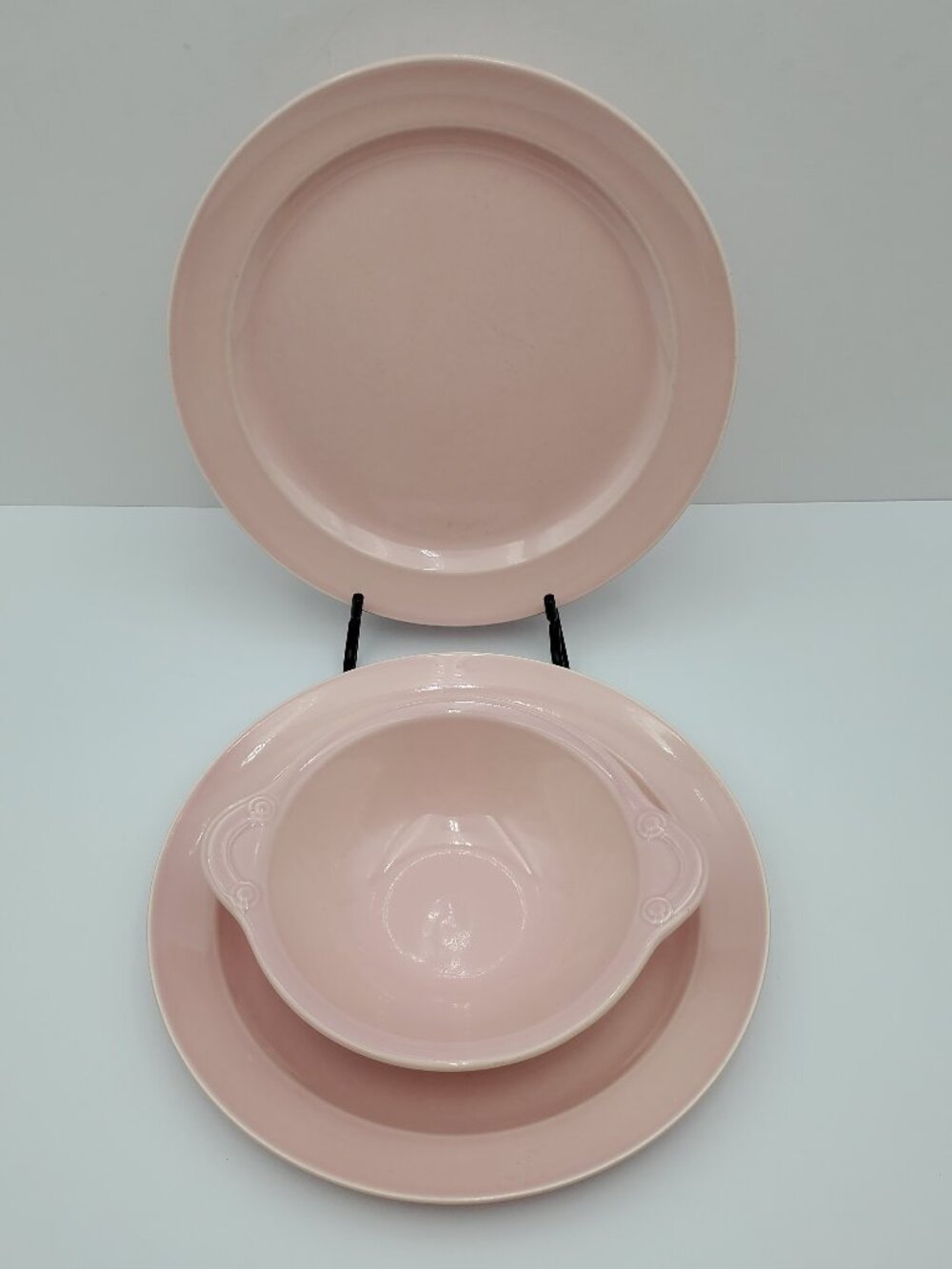 Taylor Smith & Taylor Lu-Ray Pastels Sharon Pink Lunch Plates Lugged Soup Bowl